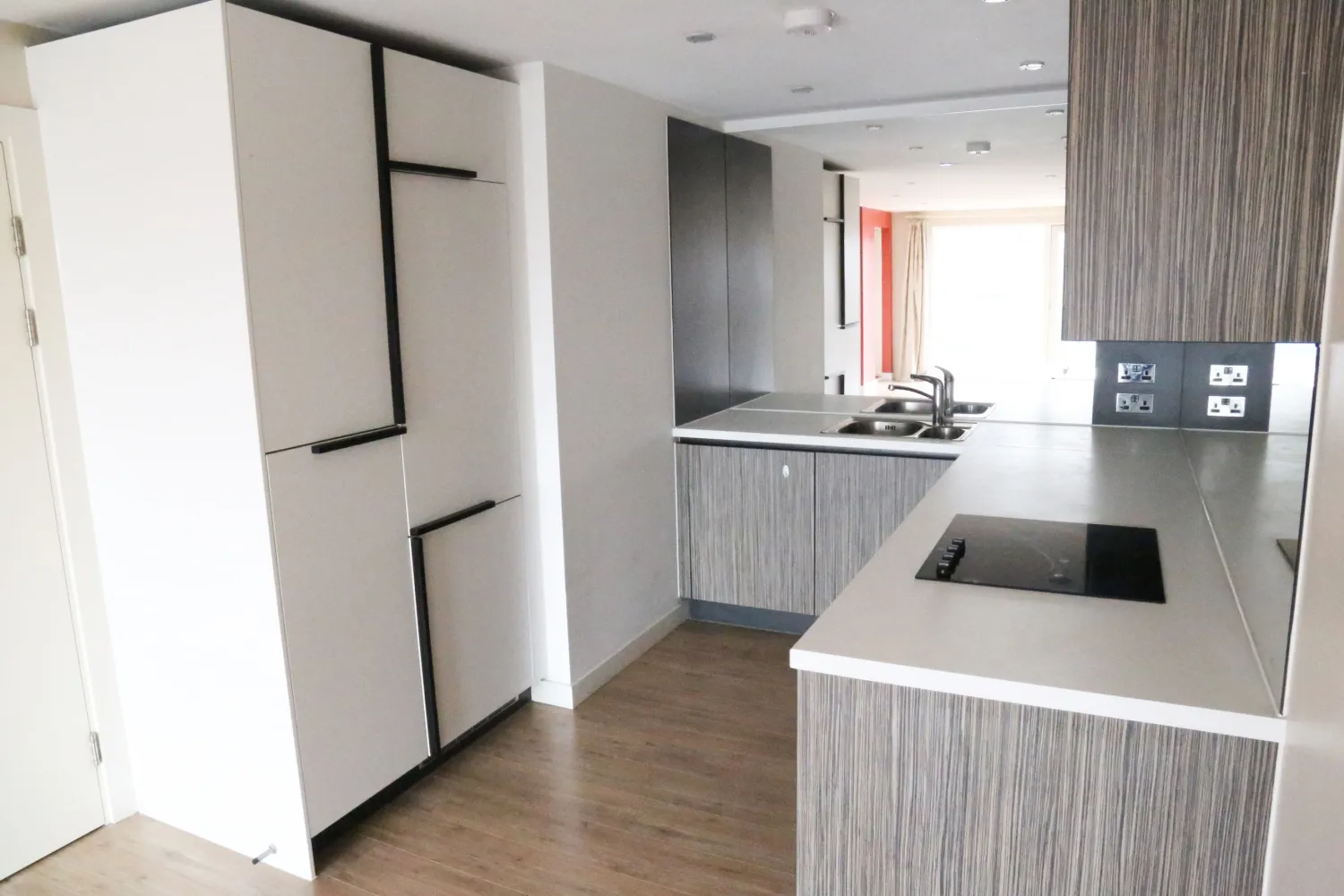 Flat Rossett Way in Greater London