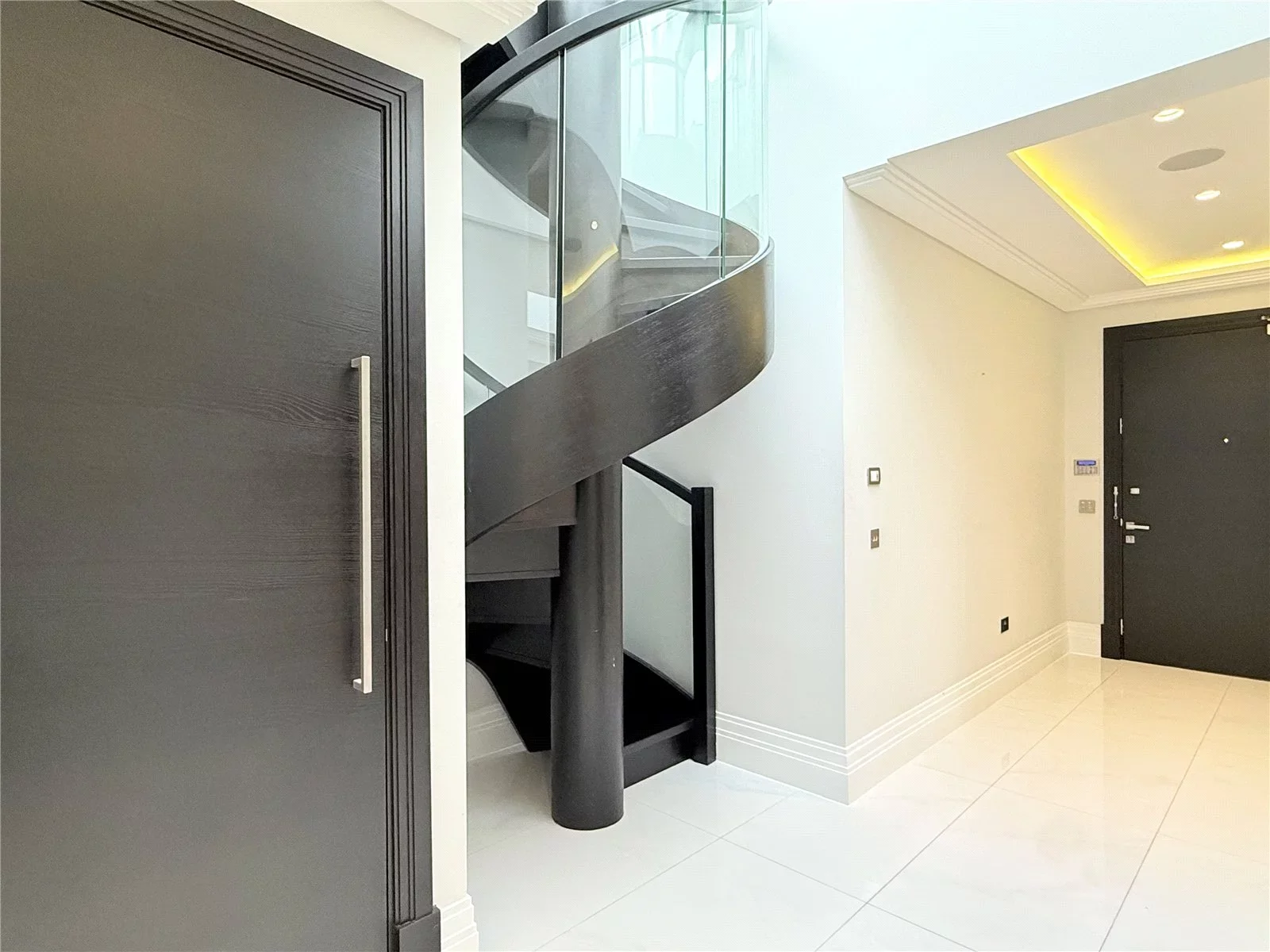 Flat Camlet Way in Greater London