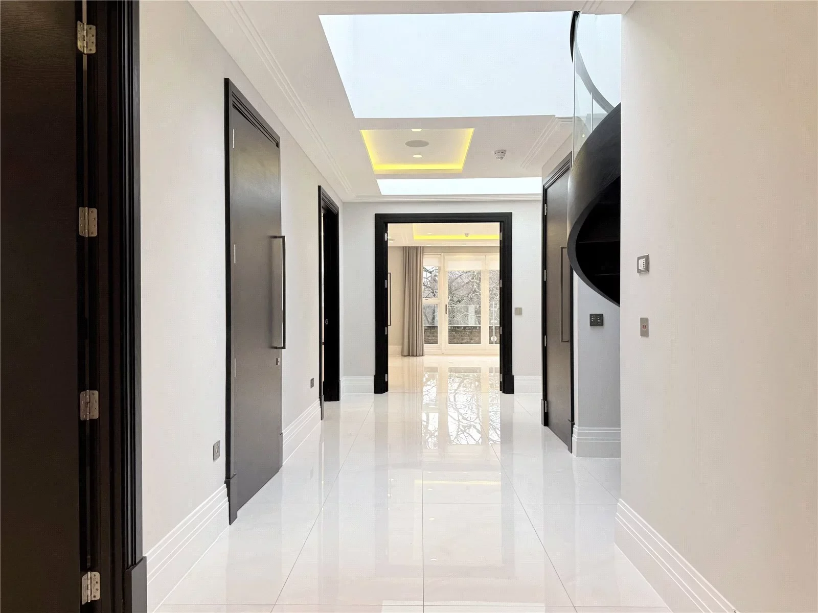 Flat Camlet Way in Greater London