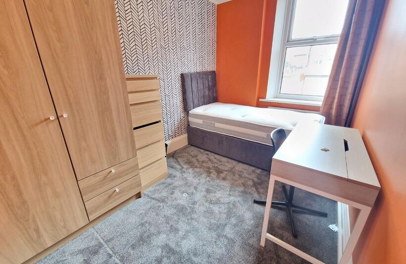Room Old Durham Road in Gateshead