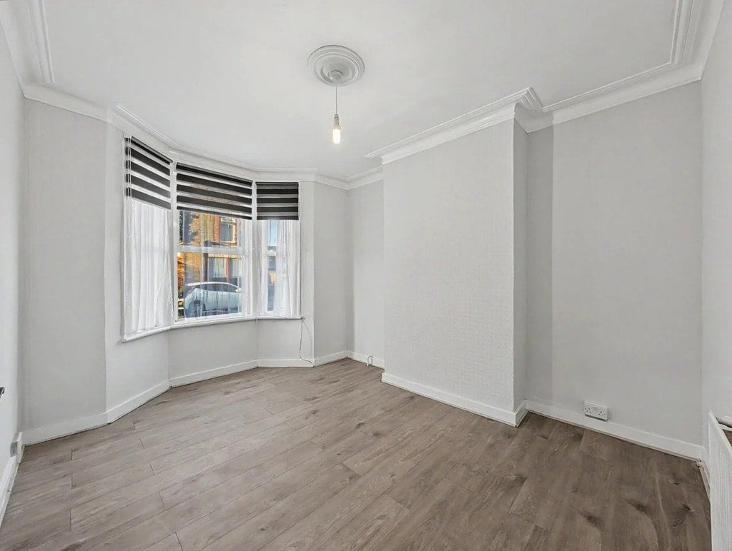 House Manor Road in Greater London