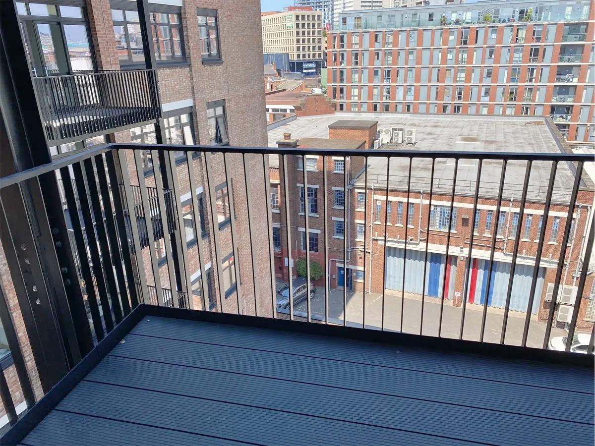 Flat Gooch Street North in Birmingham