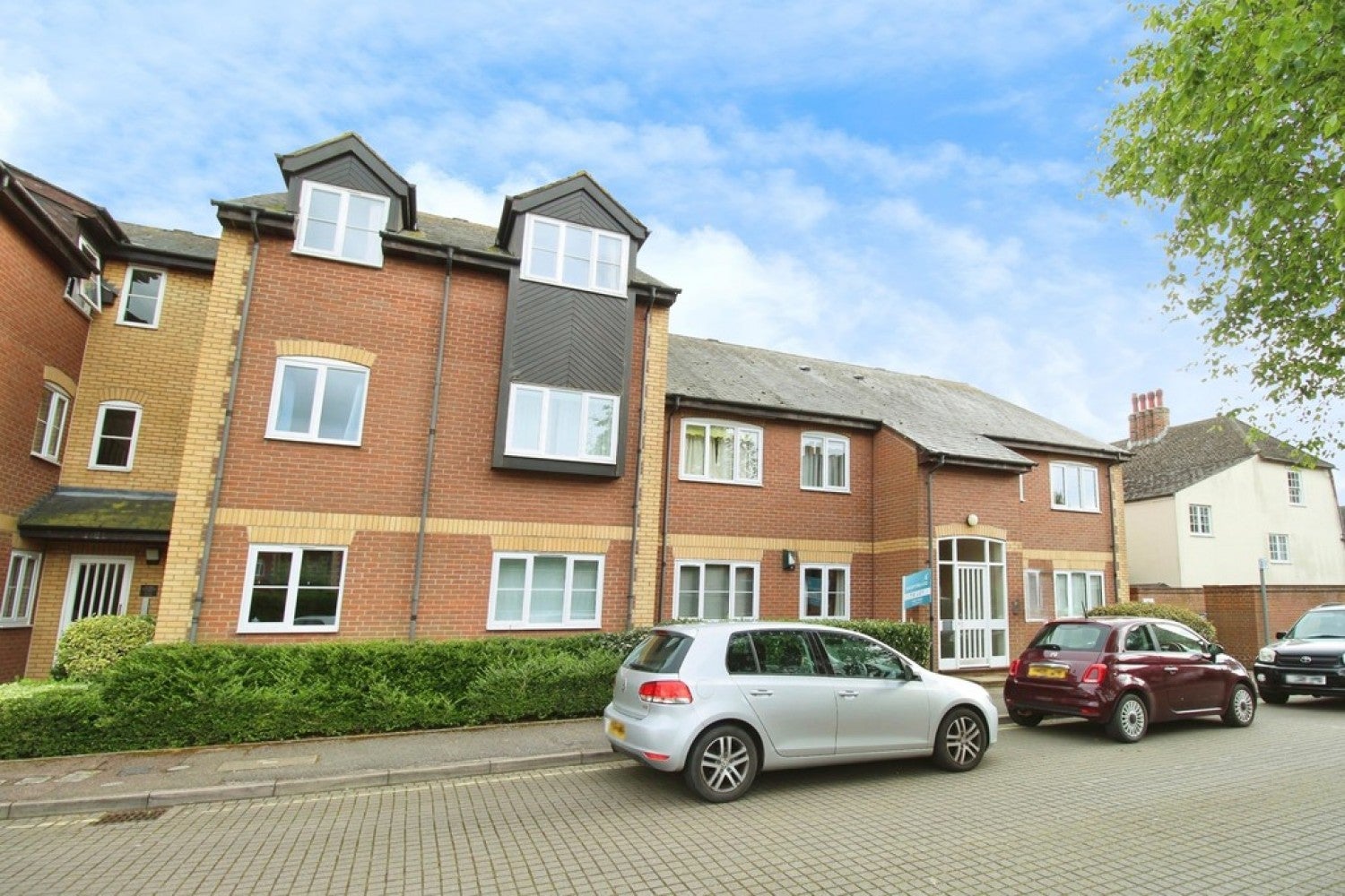Flat Mark Jennings Lane in West Suffolk
