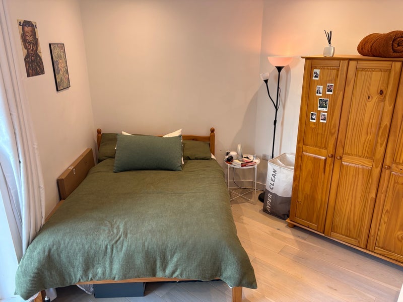 Room Weston Street in Greater London