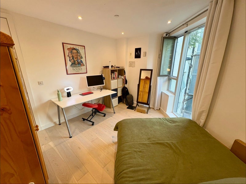 Room Weston Street in Greater London