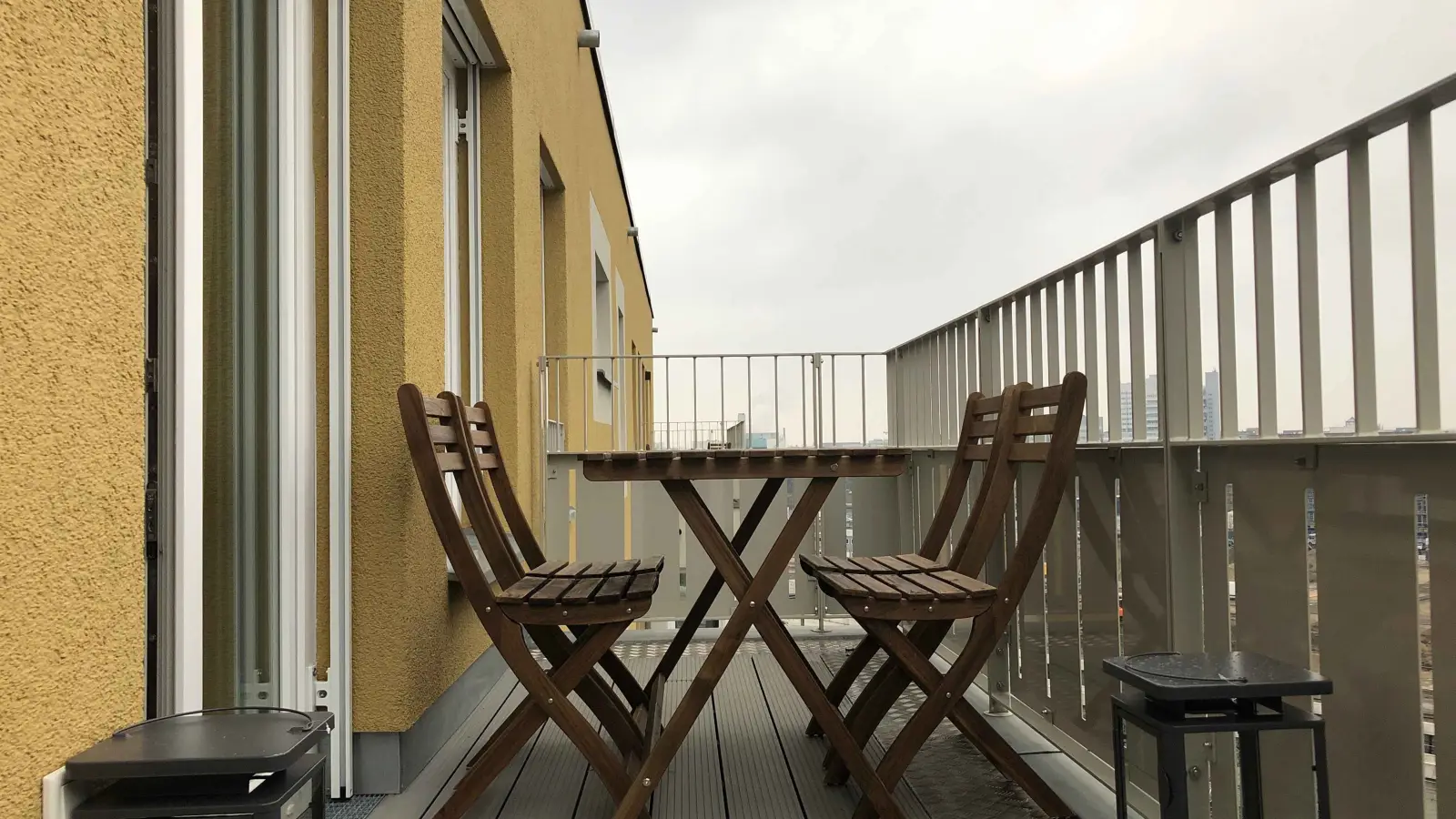 Zimmer Bernhard-Weiß-Straße in Berlin