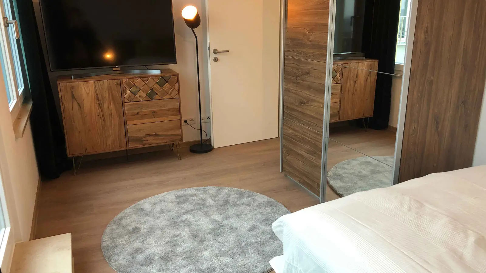 Zimmer Bernhard-Weiß-Straße in Berlin