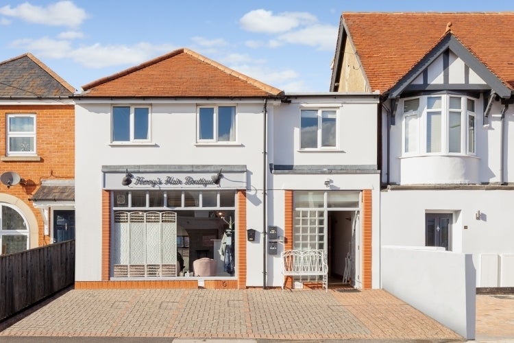 Flat Cinnaminta Road in Oxford