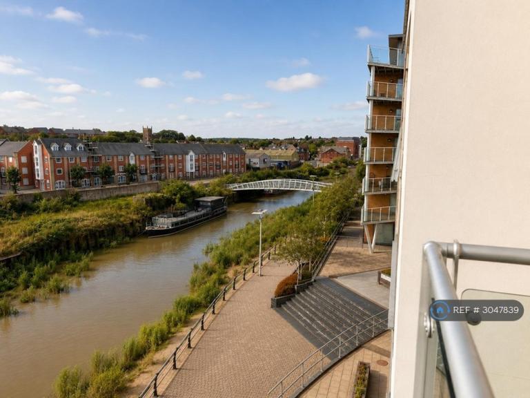 Flat Caelum Drive in Colchester