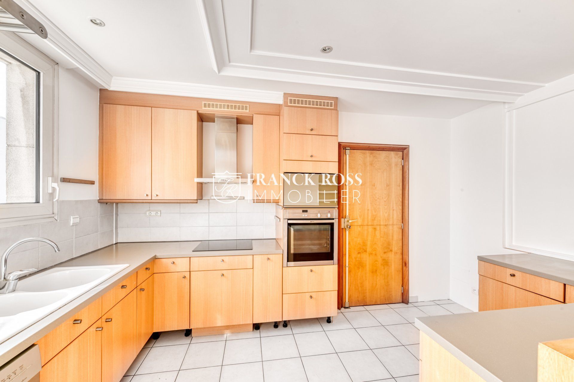 Appartement Avenue Victor Hugo à Paris