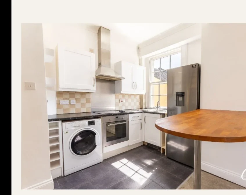 Flat Bennington Street in Cheltenham