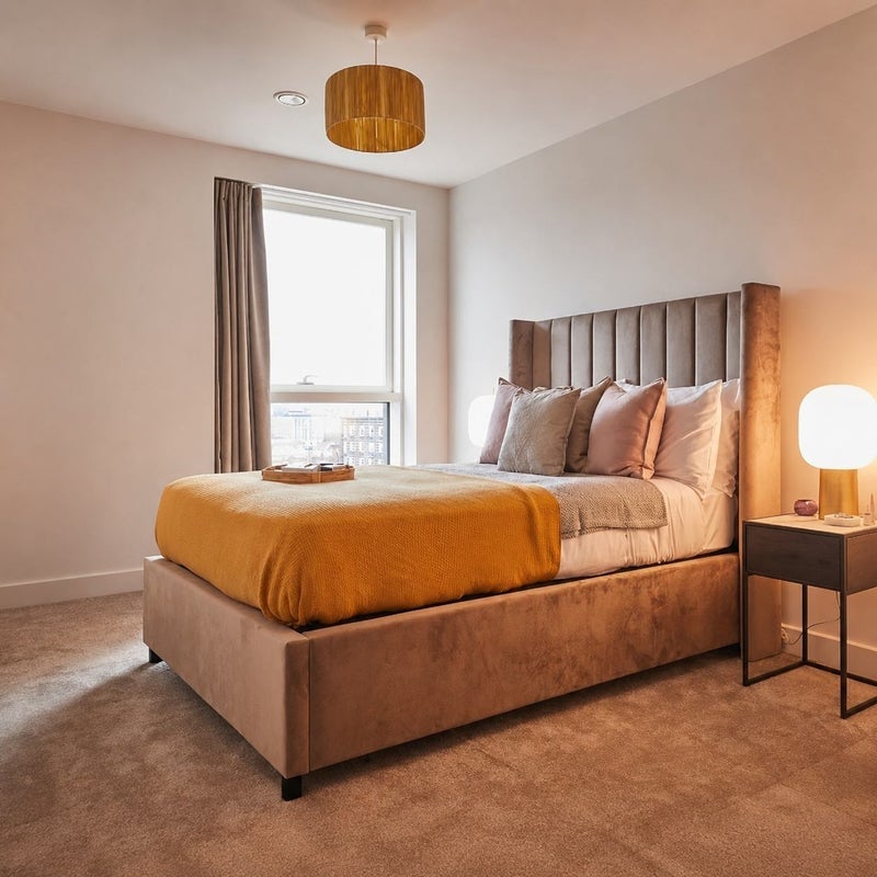 Room Rochdale Road in Manchester