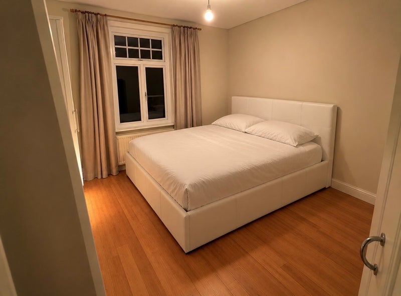 Room Beverstone Road in Greater London