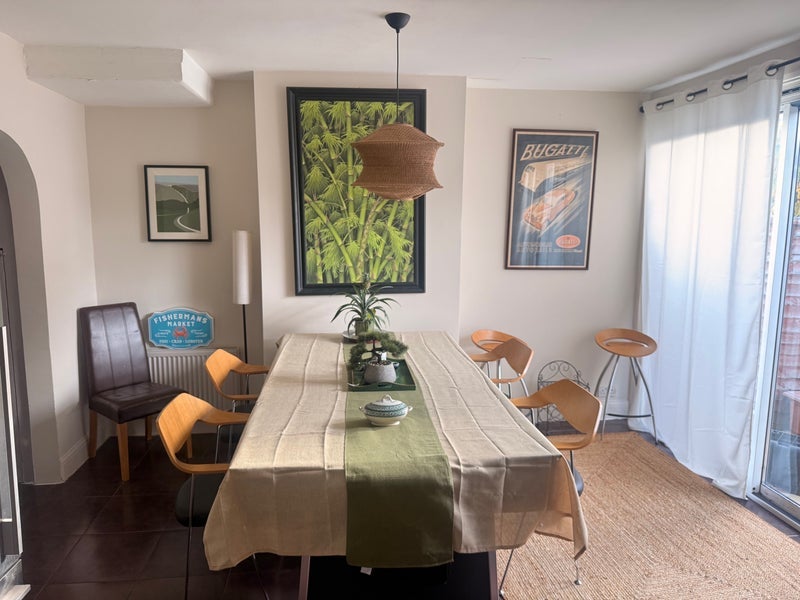 Room Beverstone Road in Greater London