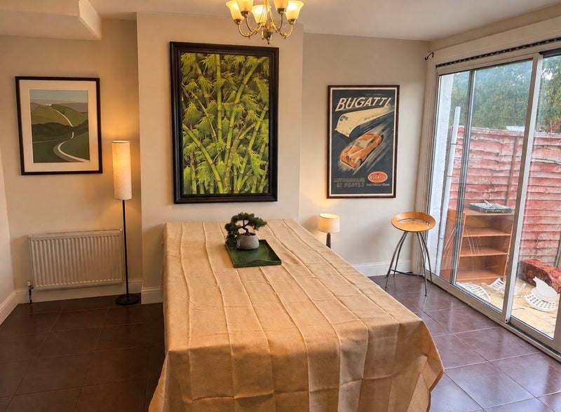 Room Beverstone Road in Greater London