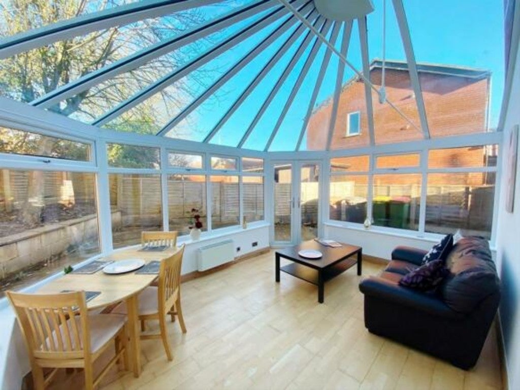 House Sherwood Way in Preston