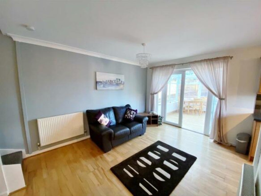 House Sherwood Way in Preston