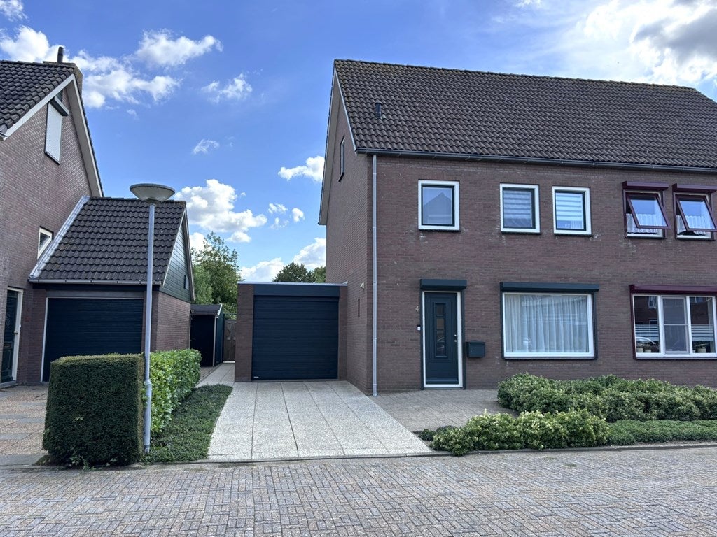 Huis Uranus 4 in Oostburg