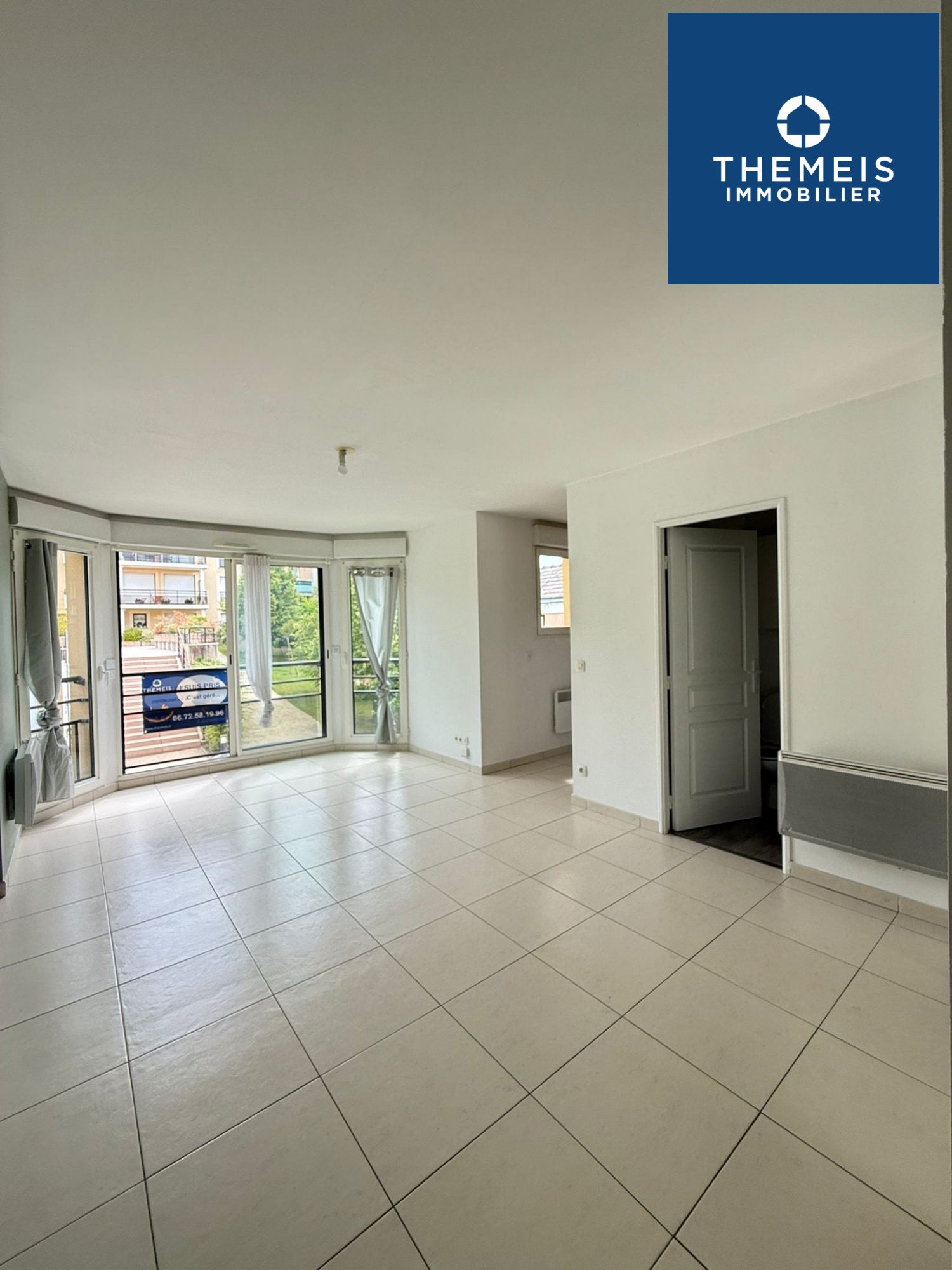 Appartement Rue Raymond Patenôtre à Rambouillet