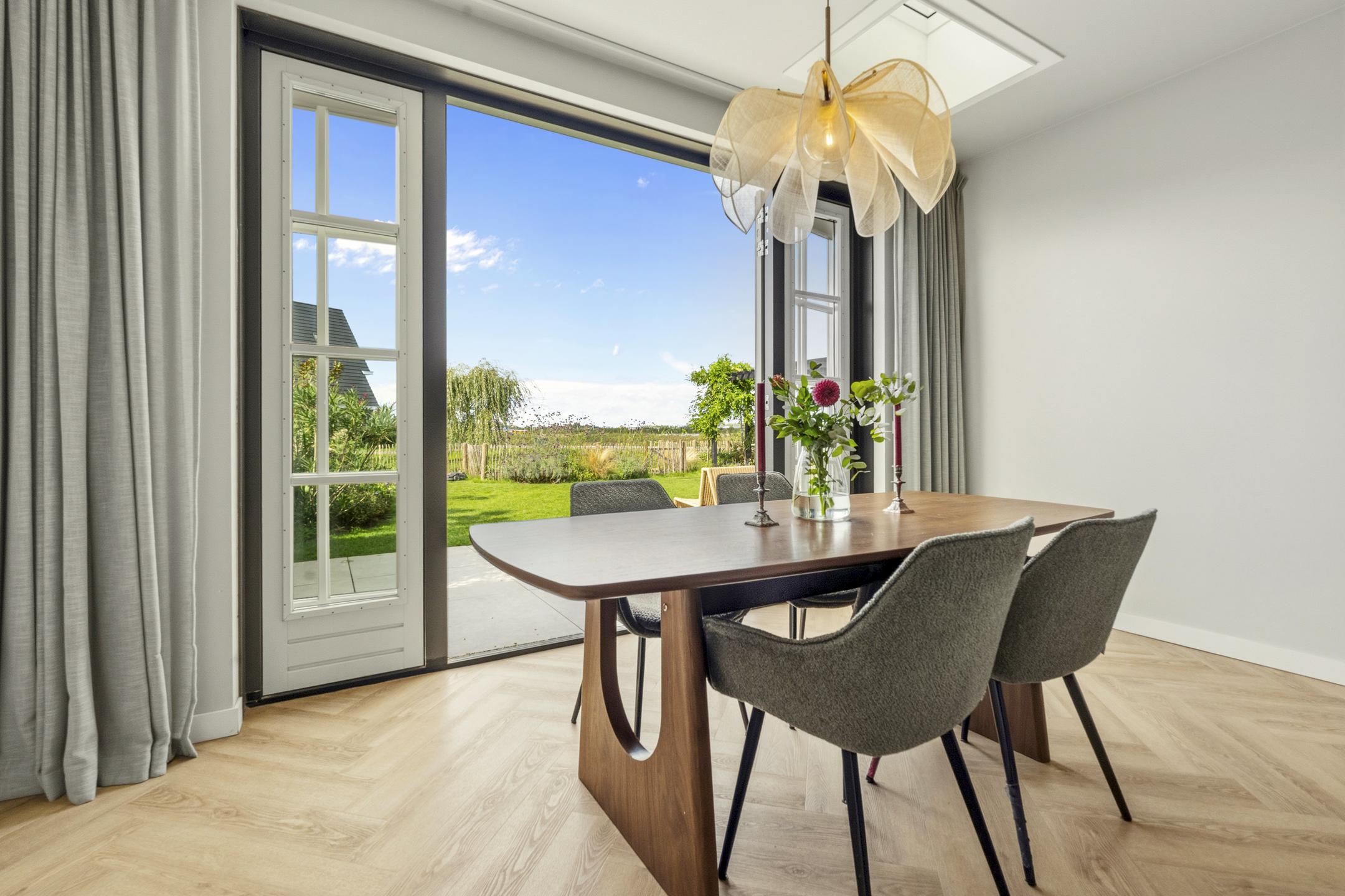 Twee-onder-één-kap te koop: Groenevechtlaan 4, Weesp