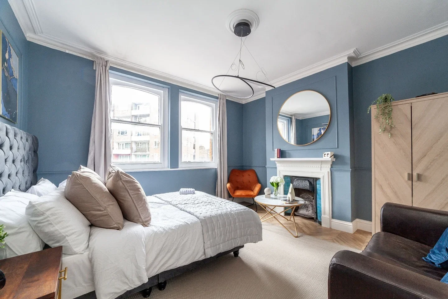 Room Lillie Road in Greater London