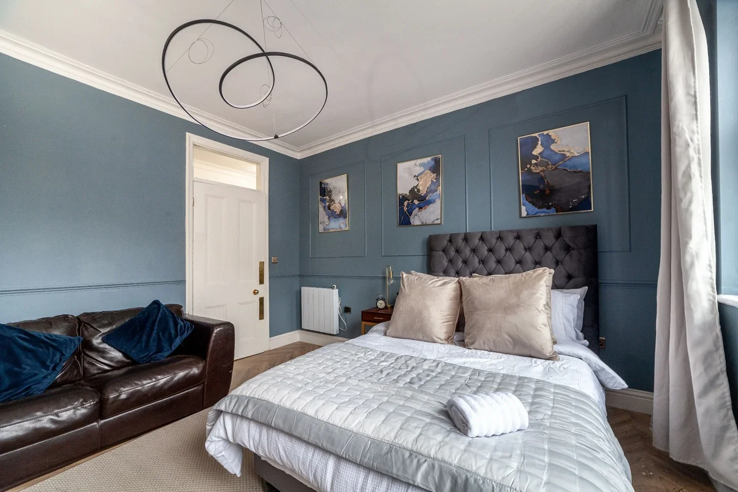 Room Lillie Road in Greater London