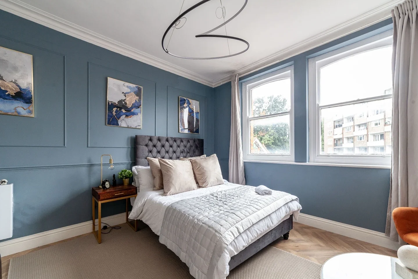 Room Lillie Road in Greater London