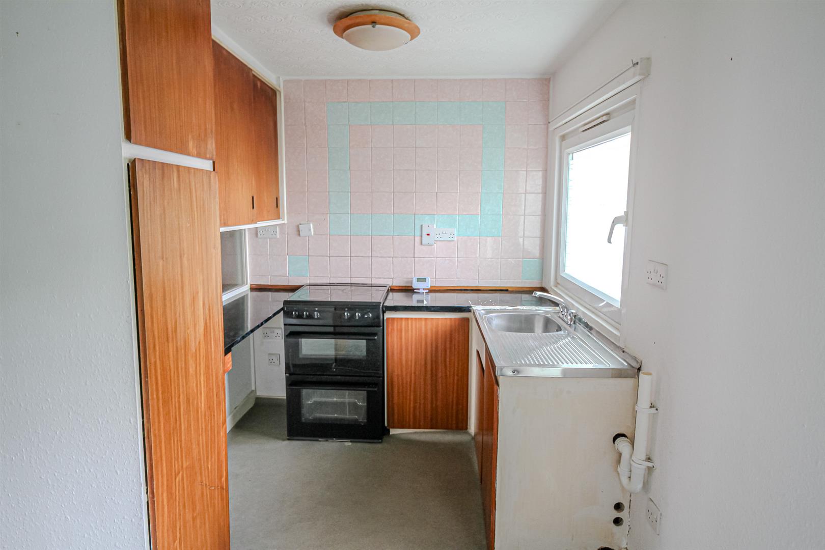 Flat Frobisher Gardens in Nottingham