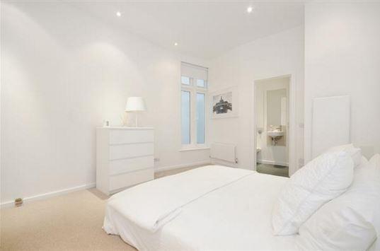 Flat Bingham Place in City of Westminster