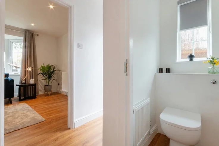 House Weydown Close in Guildford