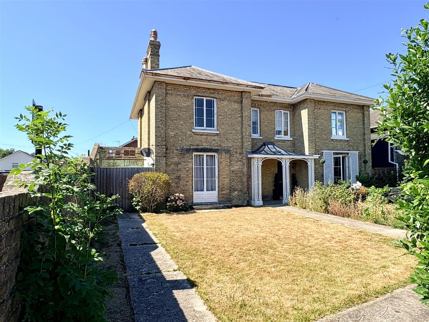 House Carisbrooke Road in Newport