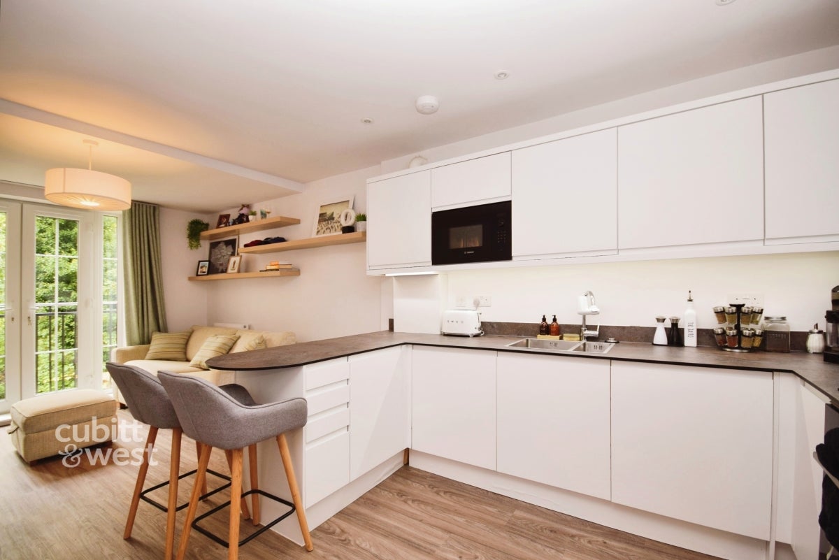 Flat Brighton Road in Greater London