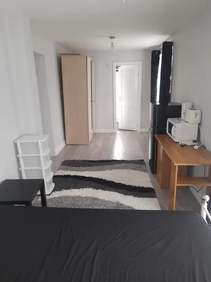 Room The Chase in Watford