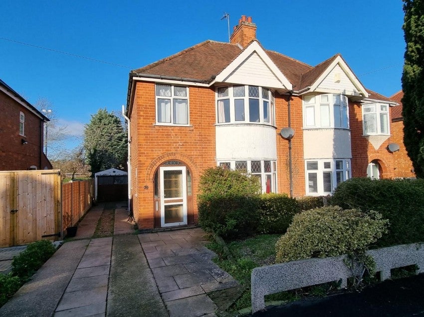 House Cromwell Road in Rugby