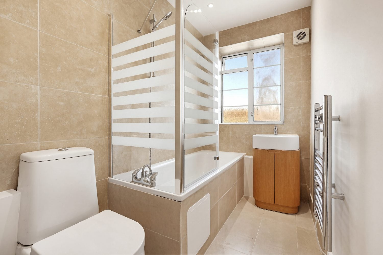 Flat Edith Villas in Greater London
