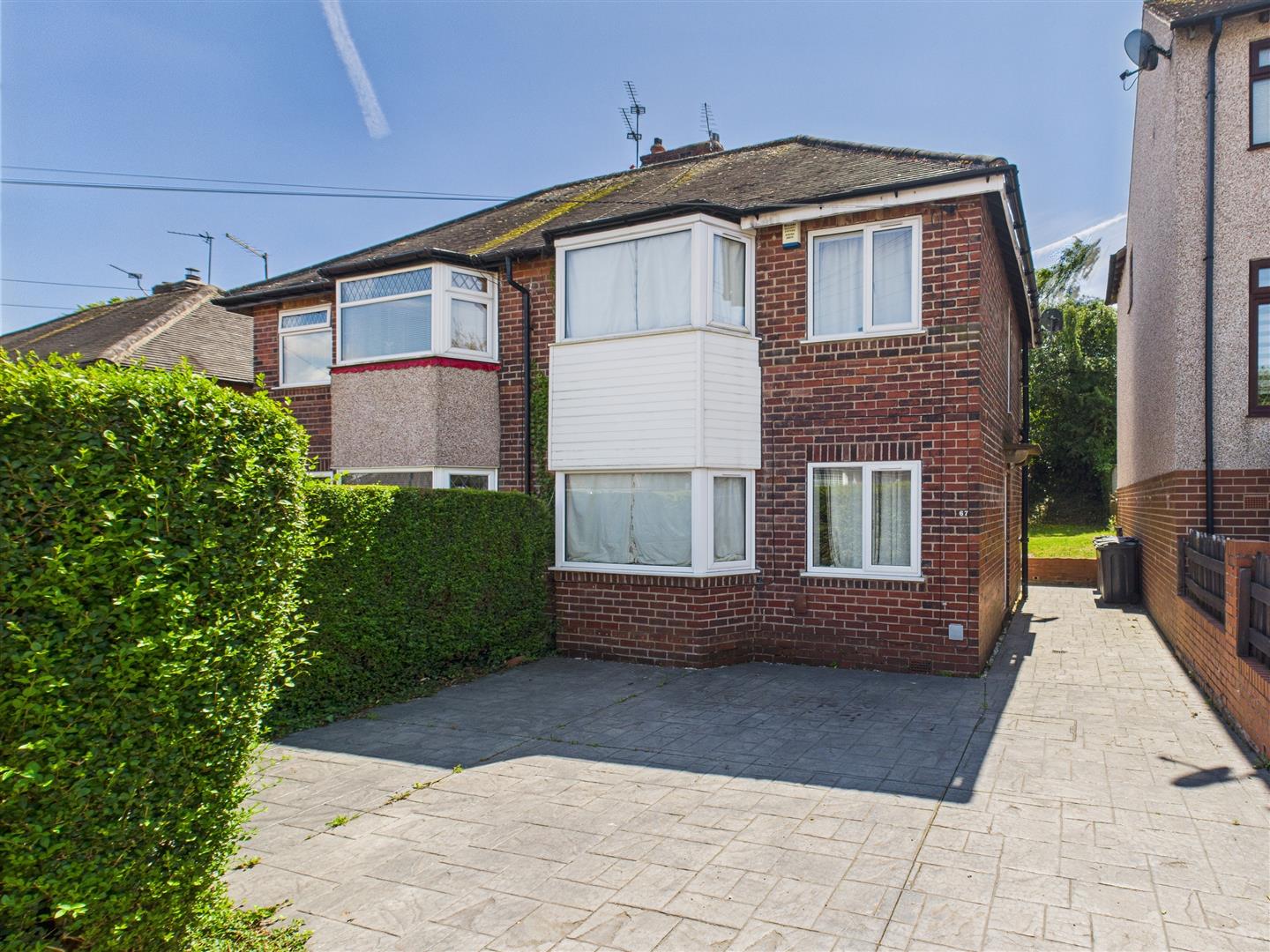 House Thornbridge Drive in Sheffield