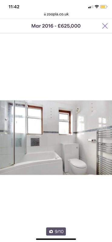Room Village Way in Greater London