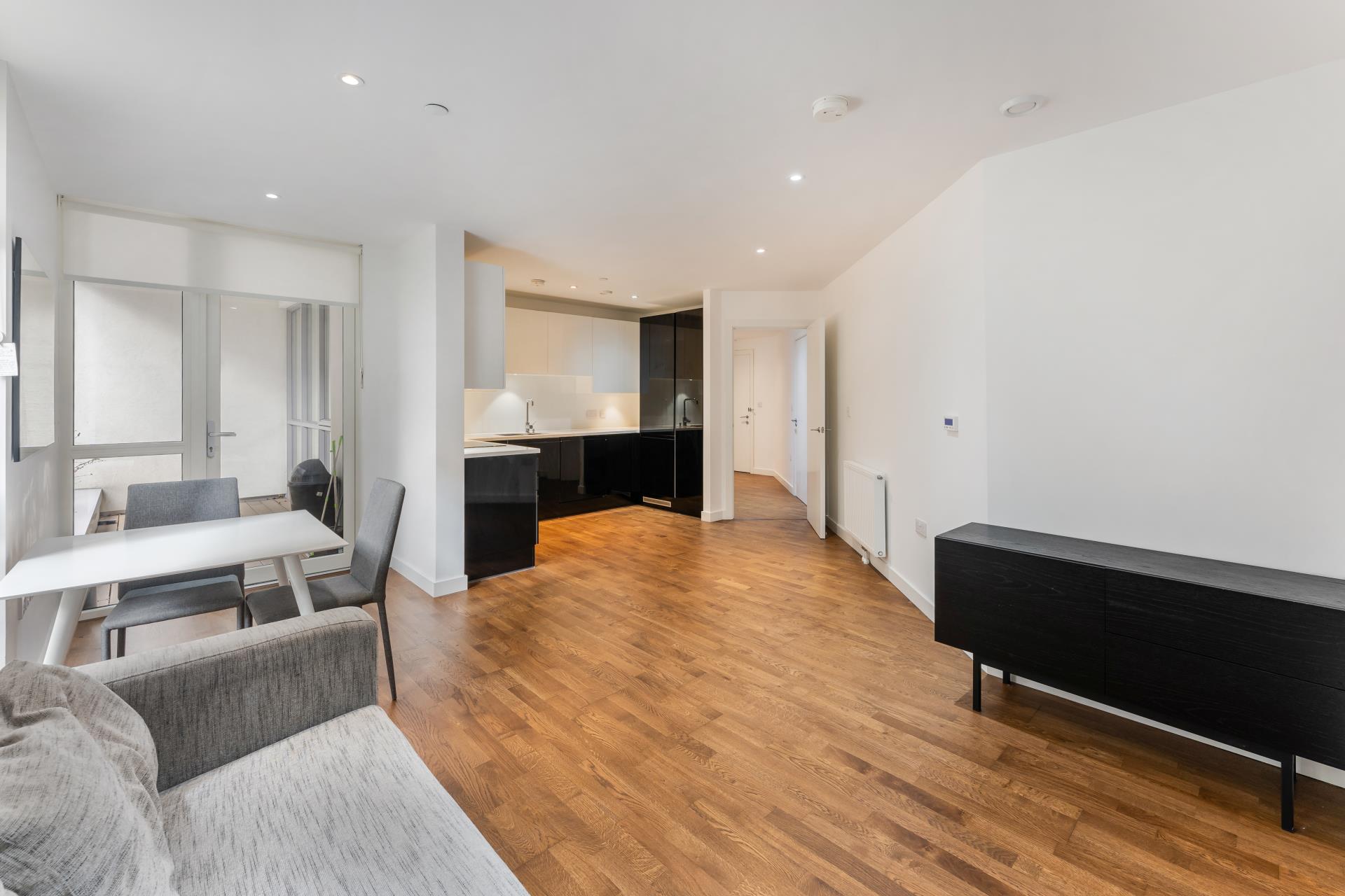 Flat Minnie Baldock Street in Greater London