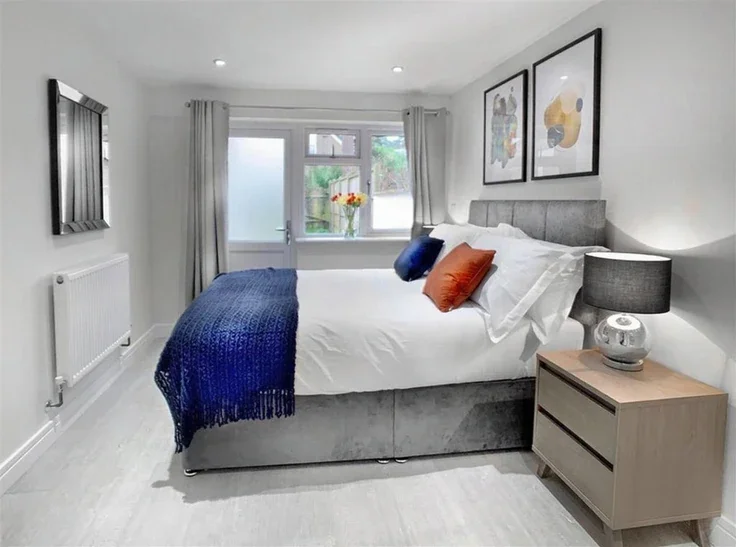 Flat Harmans Water Road in Bracknell