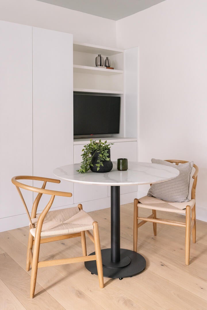 Flat Warwick Road in Greater London