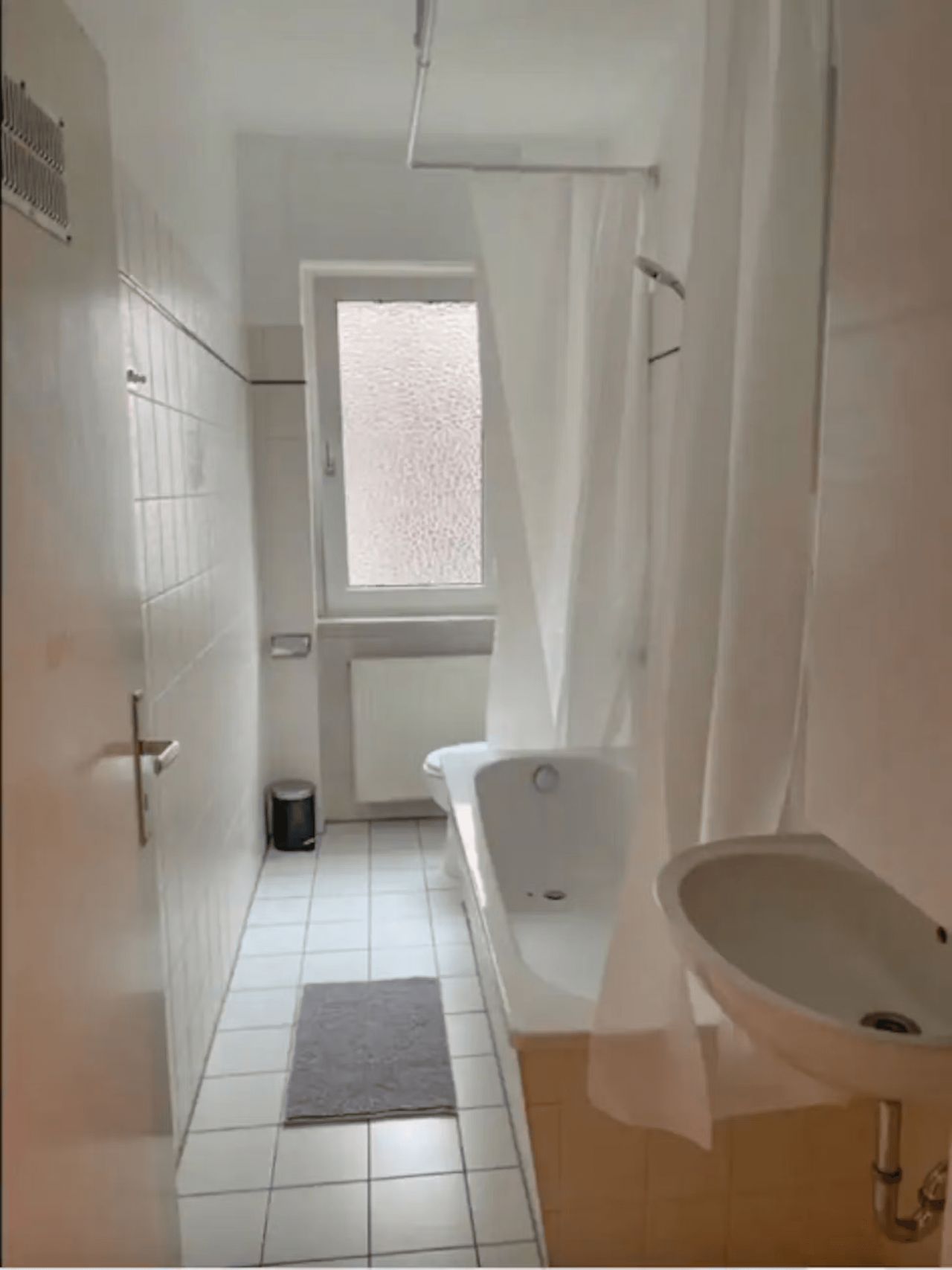 Zimmer Wiesenau in Frankfurt am Main
