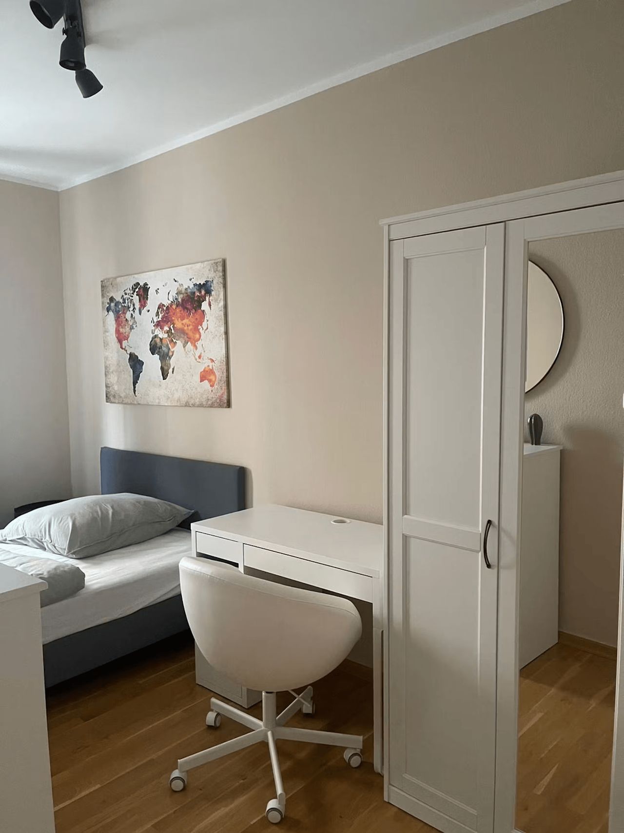 Zimmer Wiesenau in Frankfurt am Main