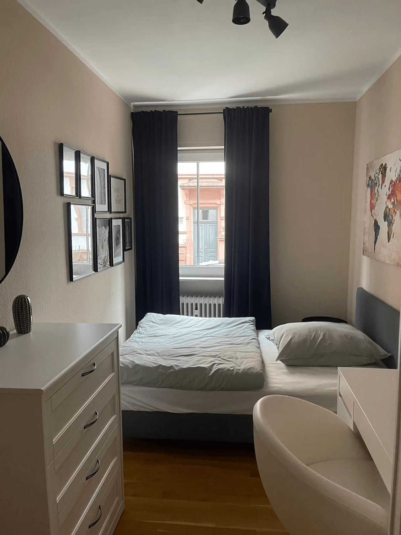 Zimmer Wiesenau in Frankfurt am Main