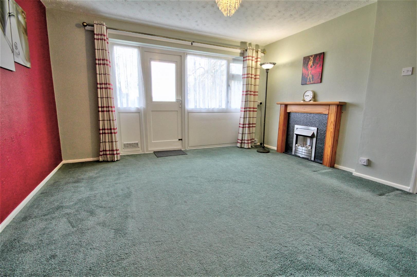 Flat Bramston Crescent in Coventry