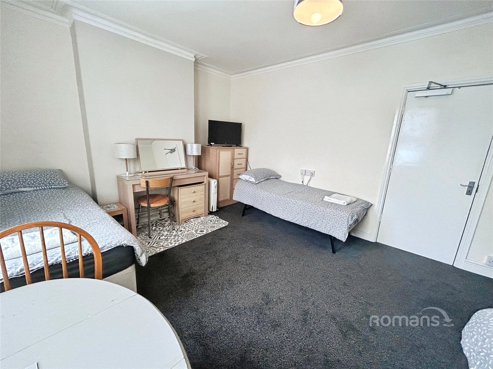 Flat Caversham Road in Reading
