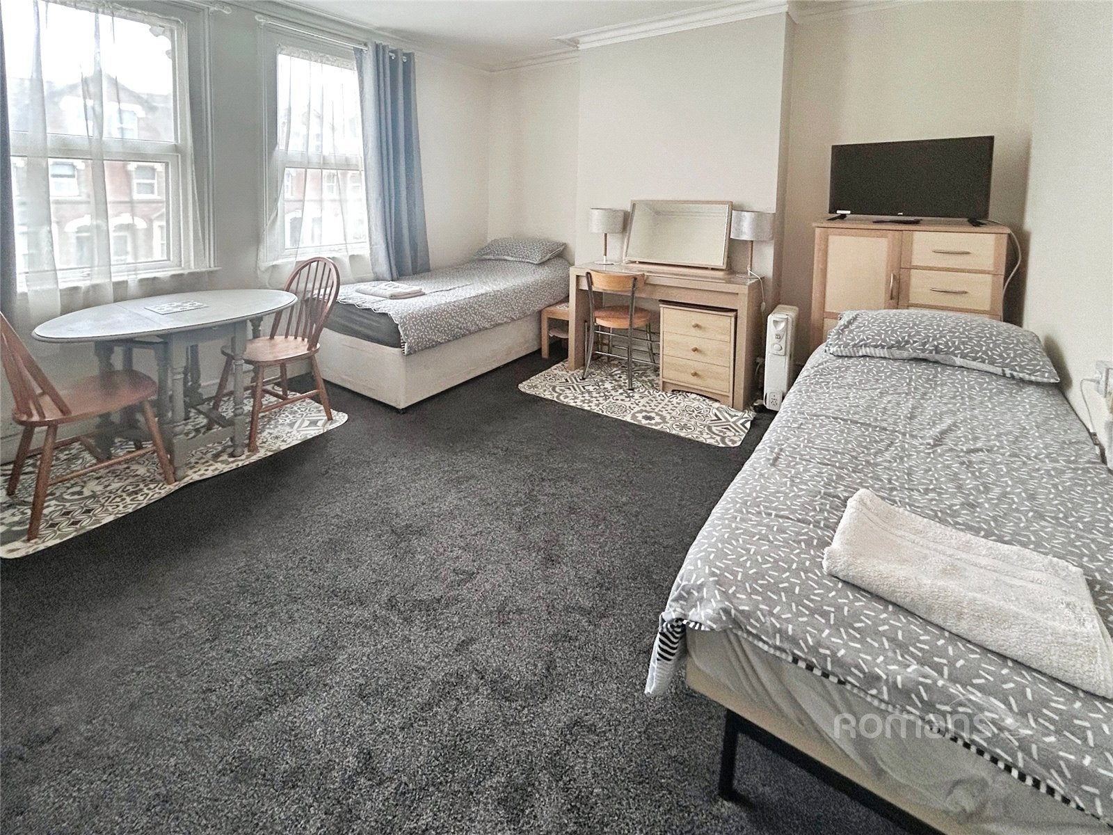 Flat Caversham Road in Reading