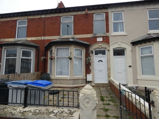Flat Egerton Road in Blackpool