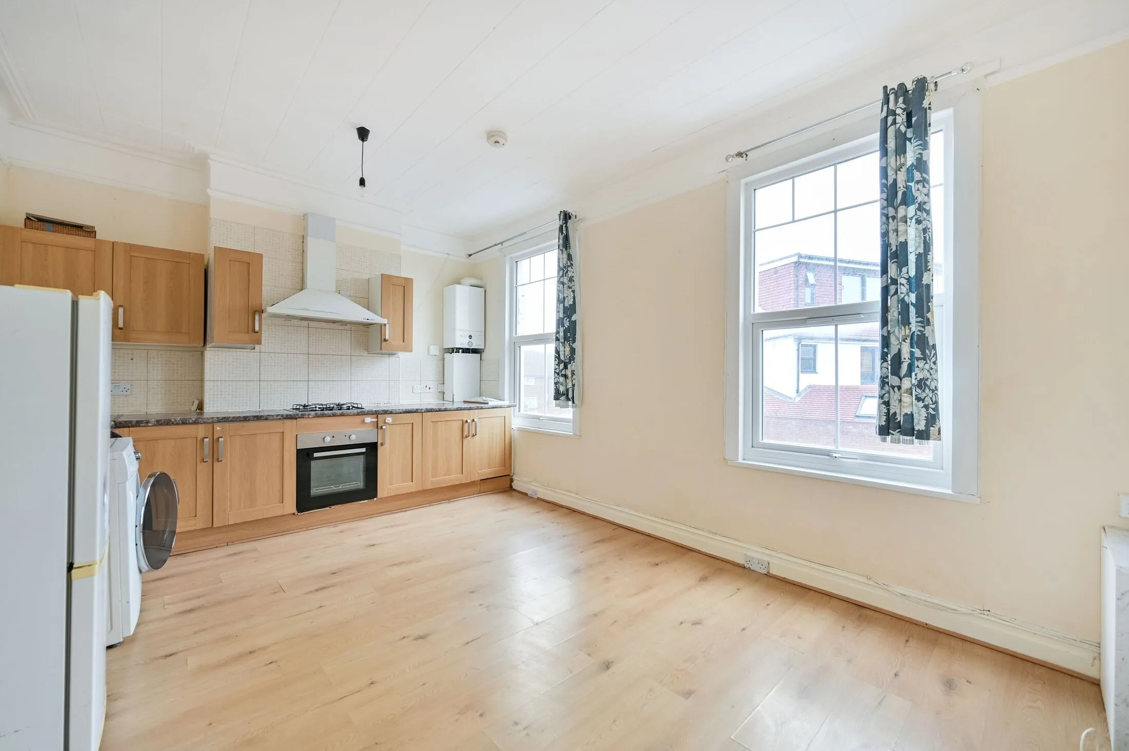 Flat Seaforth Avenue in Greater London