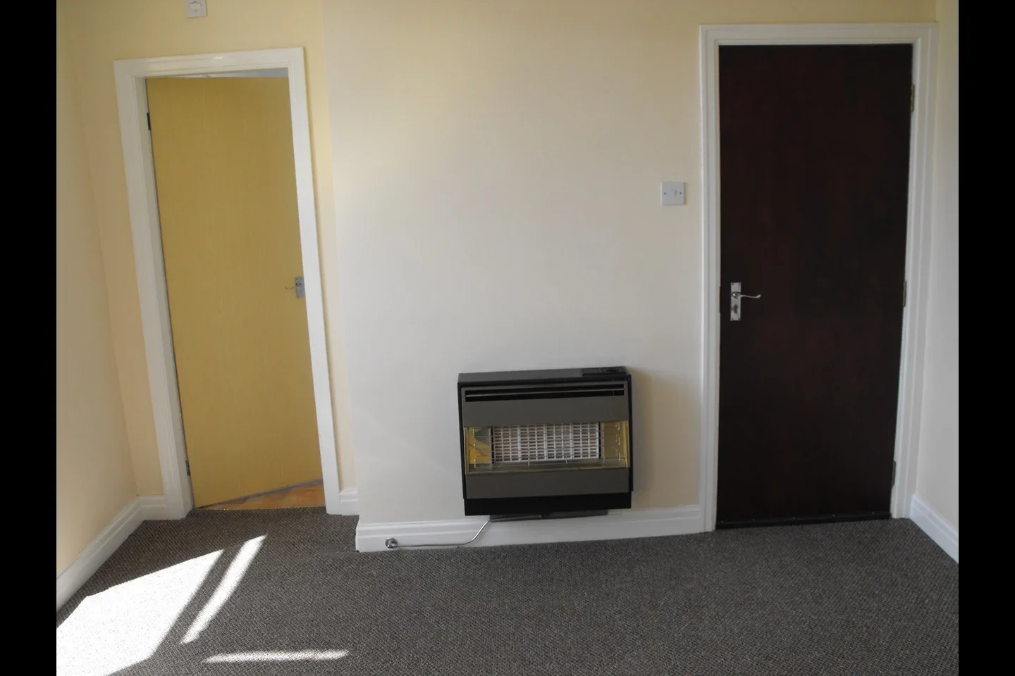 Flat Upper Aughton Road in Southport