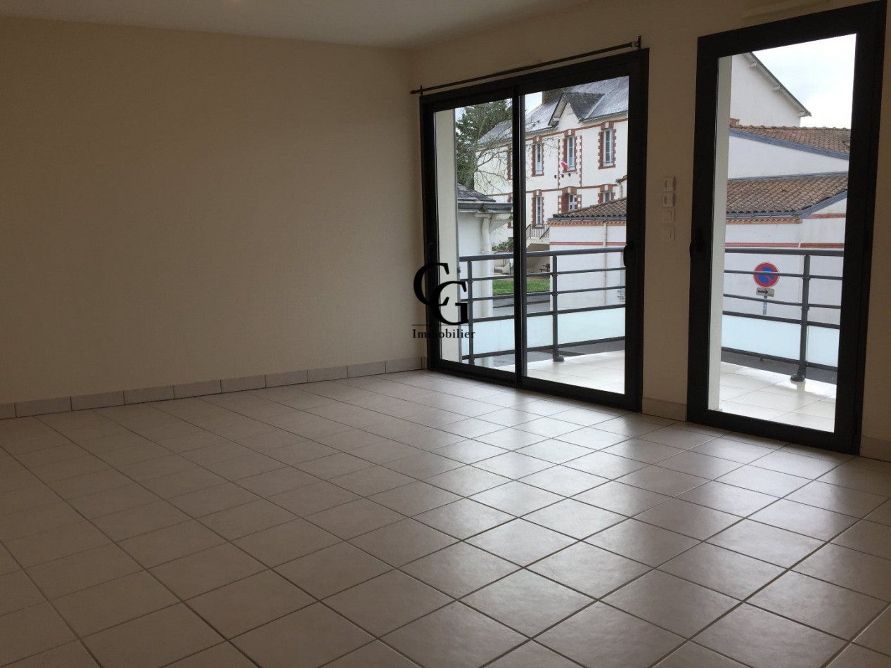 Flat Rue Henri Charpentier in Vertou